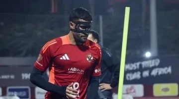 يقترب يحيى عطية الله وعمر كمال من العودة إلى قائمة الأهلي أمام فاركو